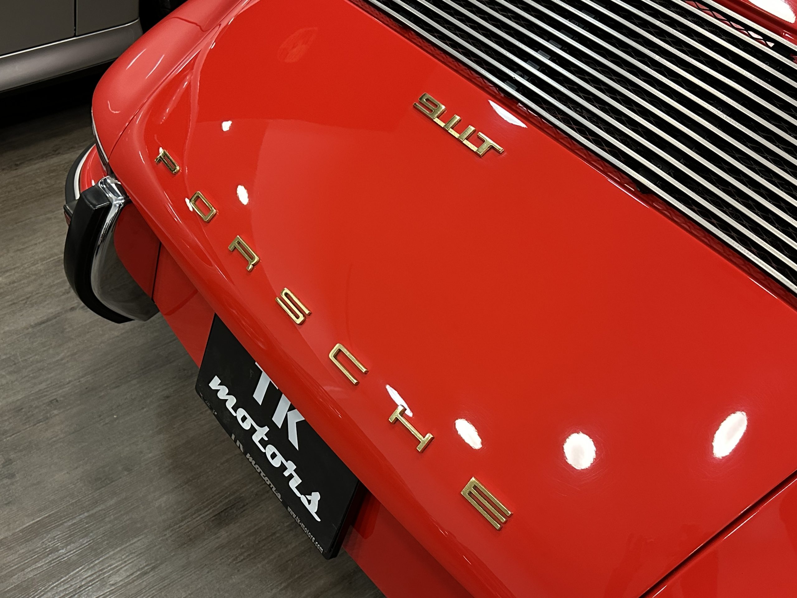 1970 PORSCHE 911 T ( F BODY)