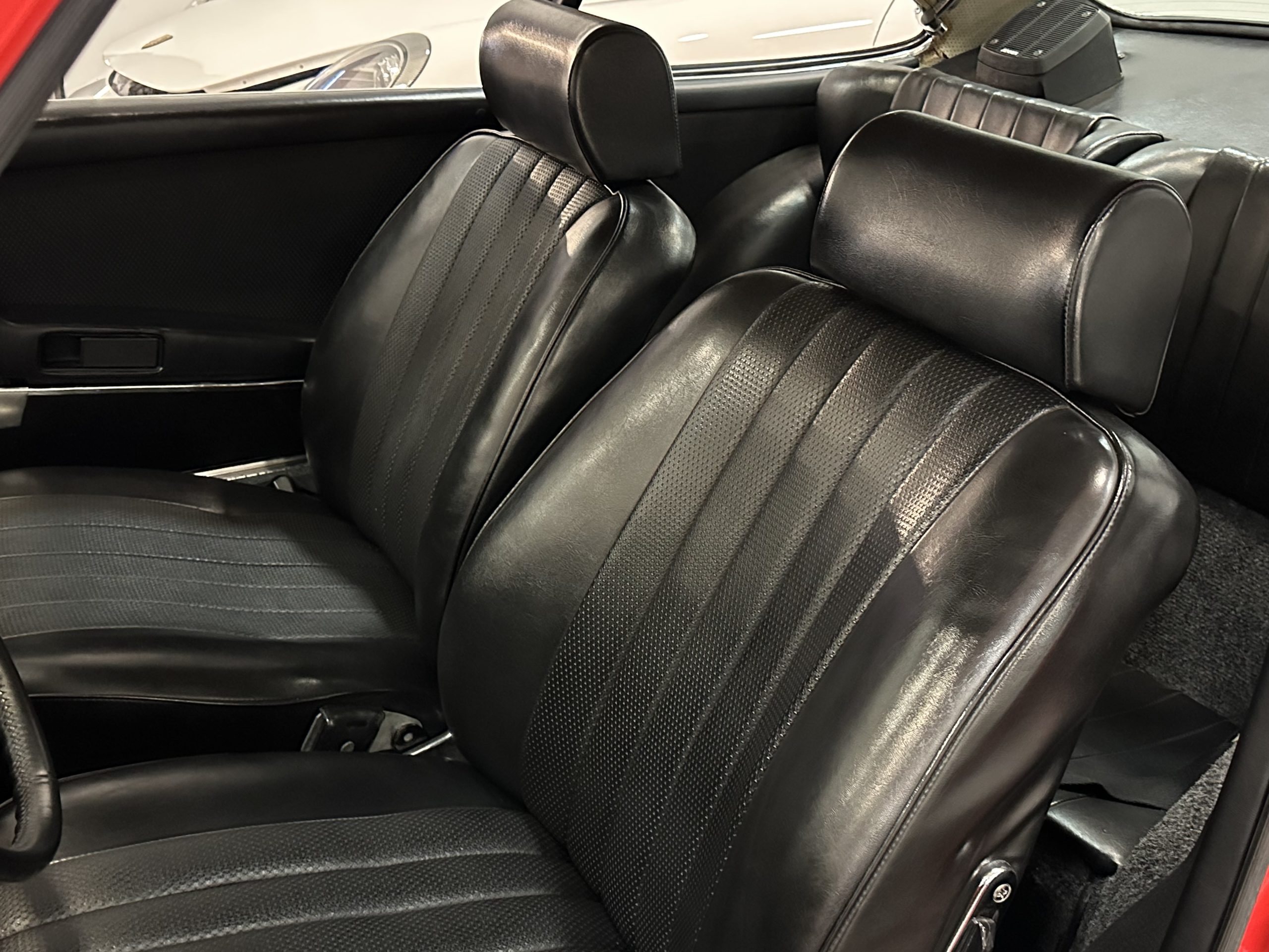 1970 PORSCHE 911 T ( F BODY)