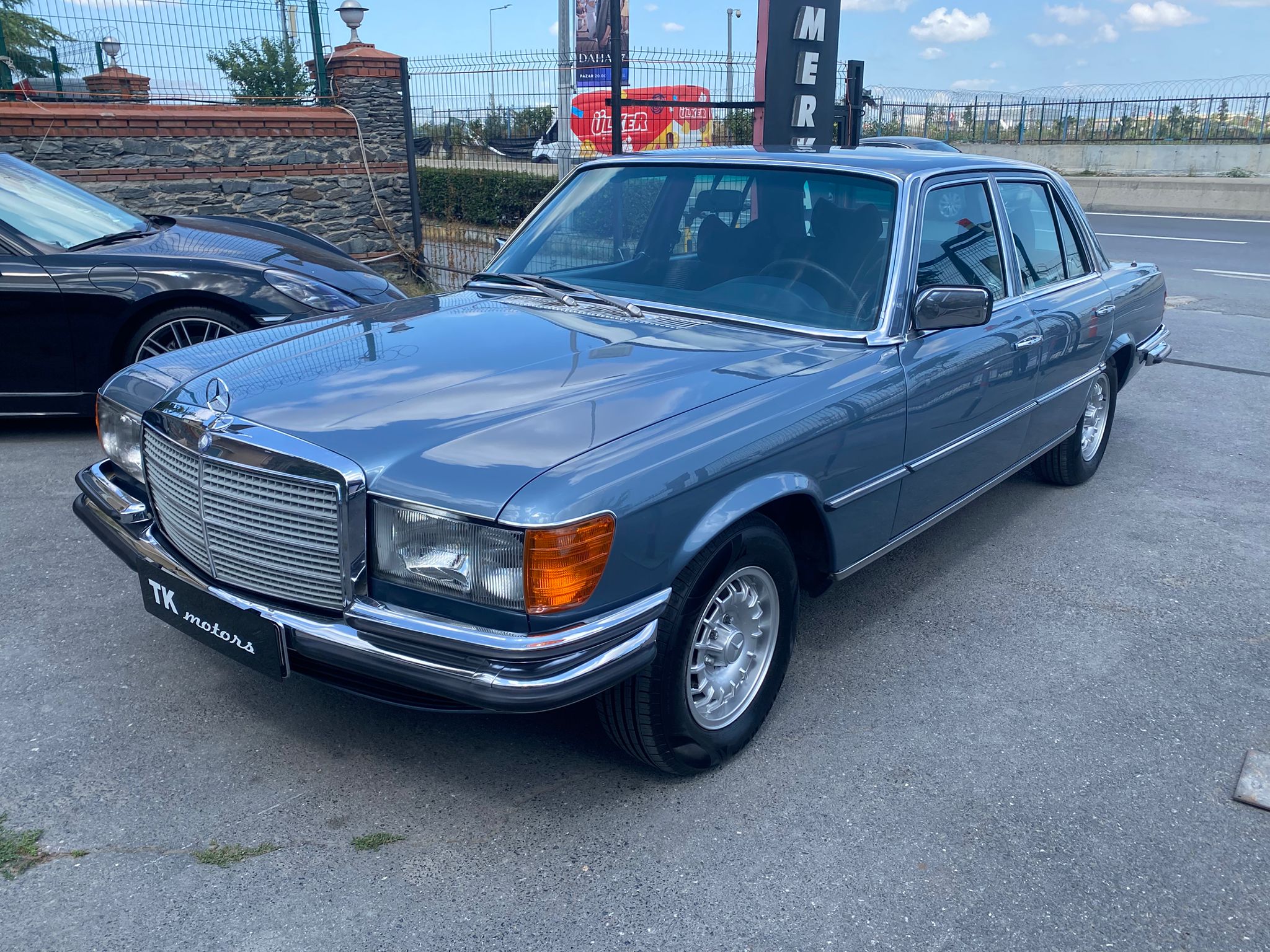 1977 Mercedes-Benz 280SE w116
