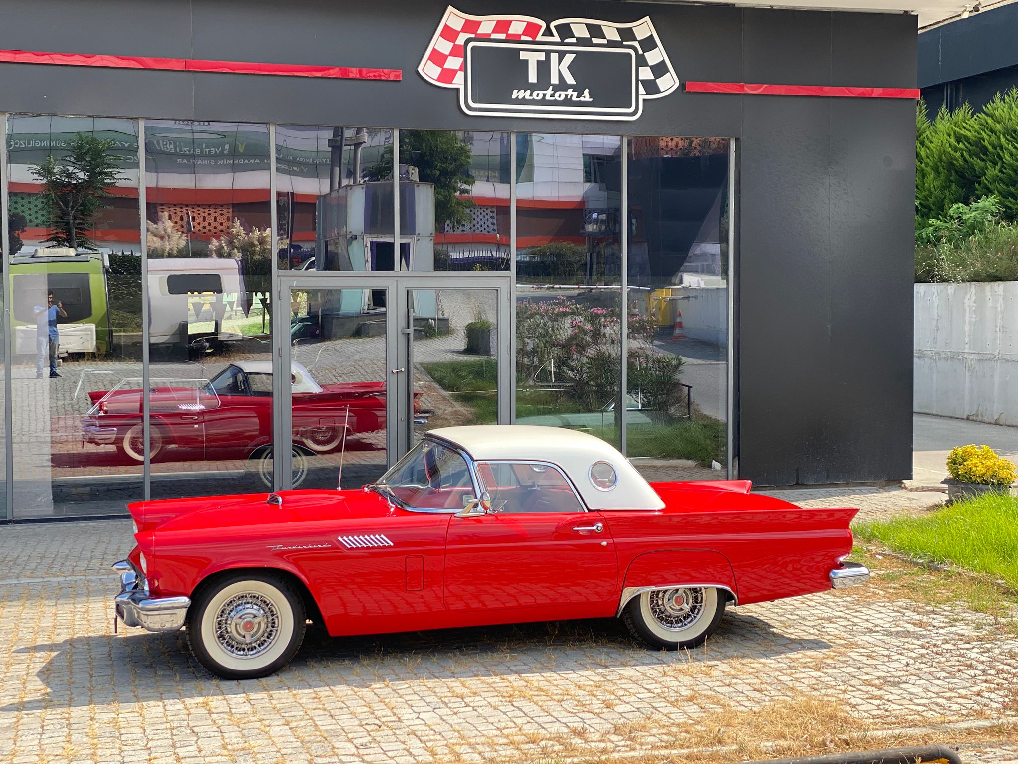 1957 FORD THUNDERBİRD – Merkar Automobile | TK Motors