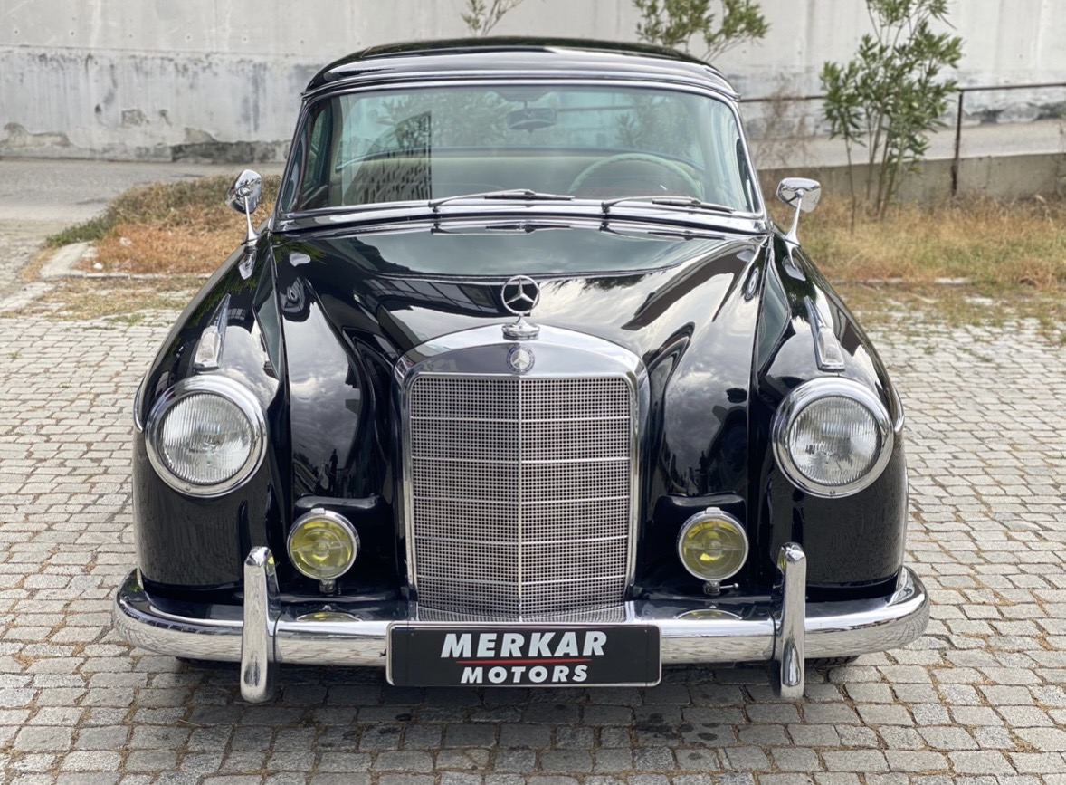 1959 MERCEDES-BENZ 220 S COUPE