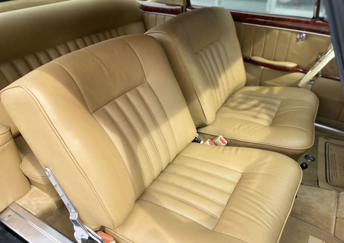 1959 MERCEDES-BENZ 220 S COUPE