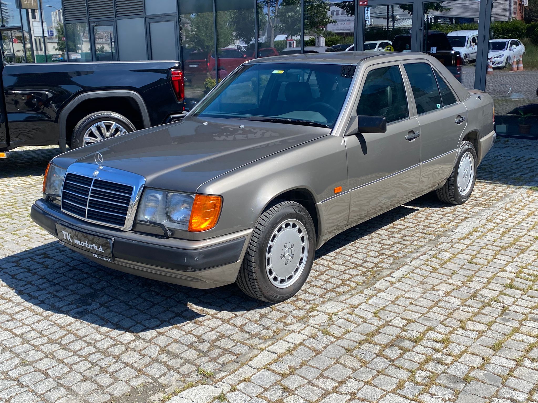 1988 Mercedes-Benz 300 E 4 matıc W124