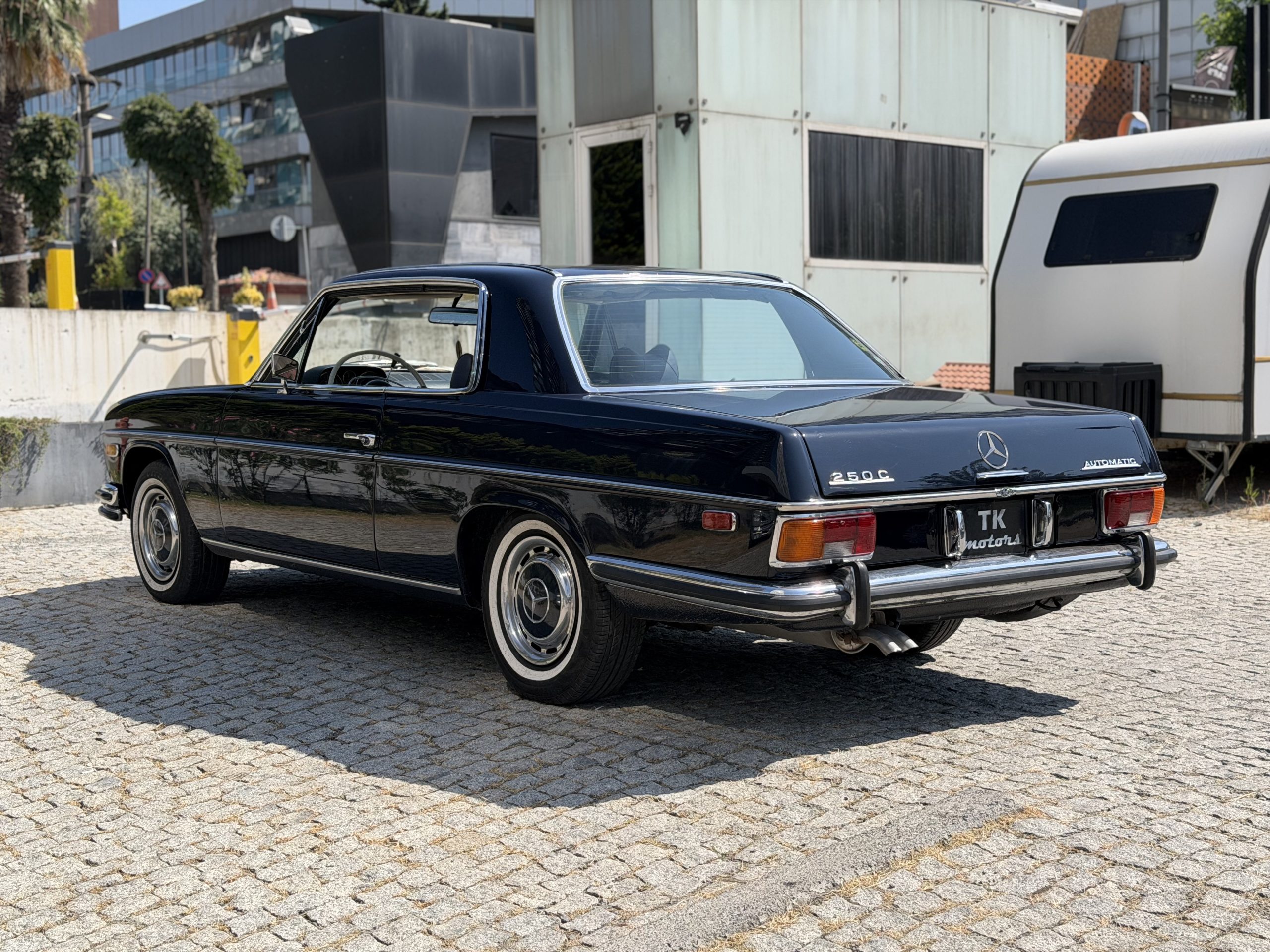 1972 Mercedes-Benz 250 Coupe w114 Amerikan Versiyon